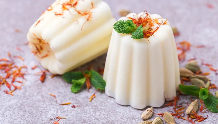 KULFI MED HINDBÆR OG FENNIKEL