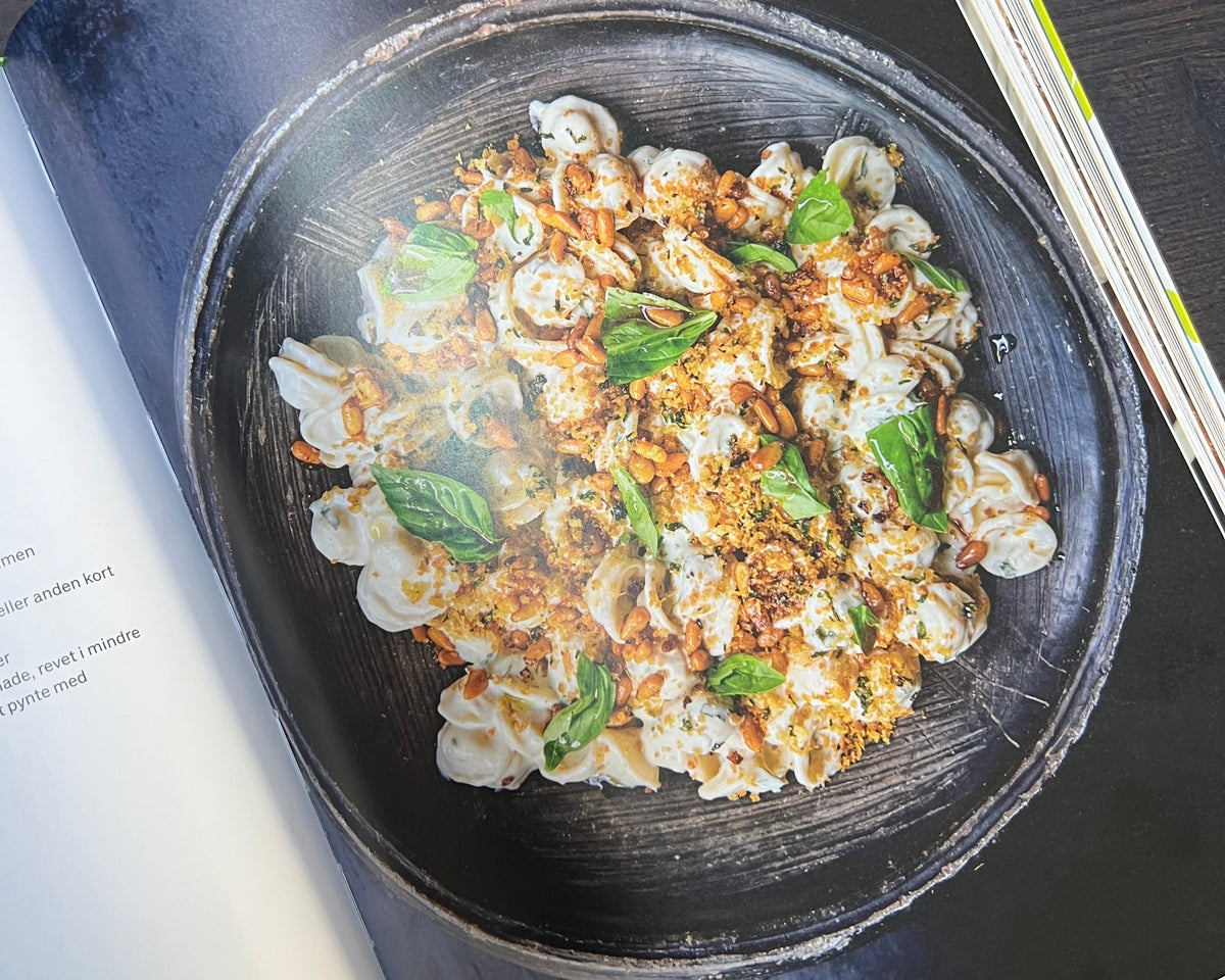 Pasta med yoghurt og persillerasp/Ma’caroneh bil laban