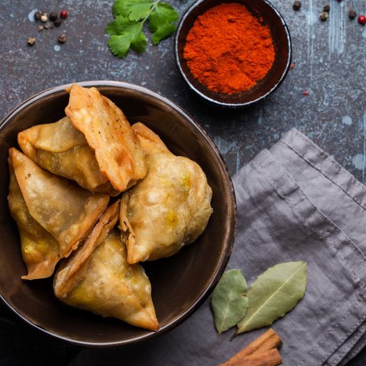 SAMOSA MED GARAM MASALA